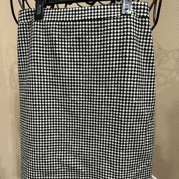 Talbots black & white diamond shaped pattern skirt - Picture 1 of 4